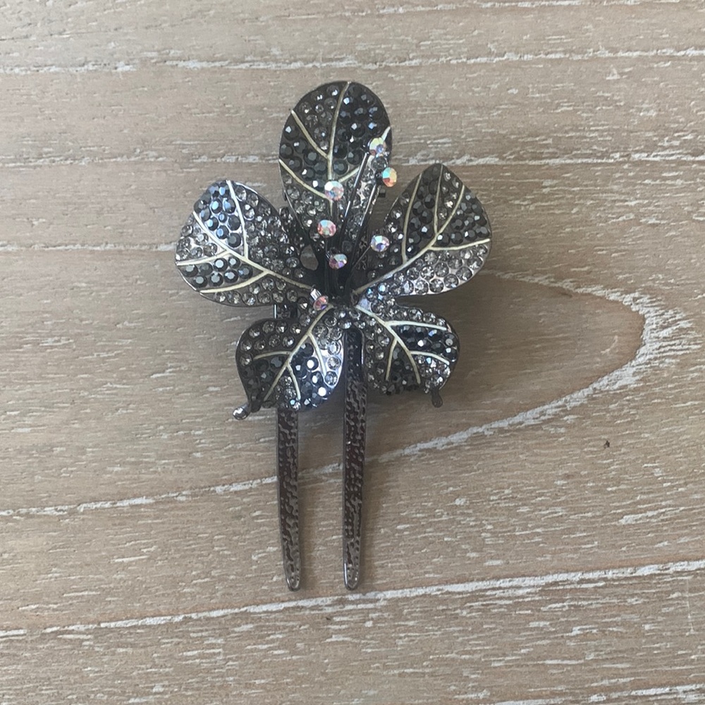 GIFTED TO A POSHER